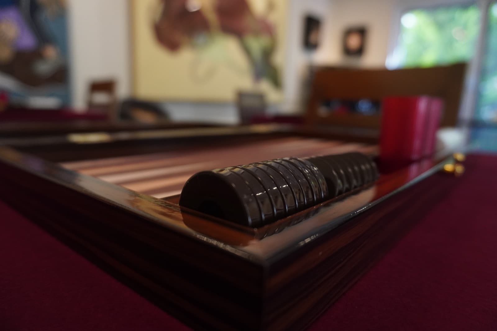 Le Pavillon Jeu de Tavla Gecesi